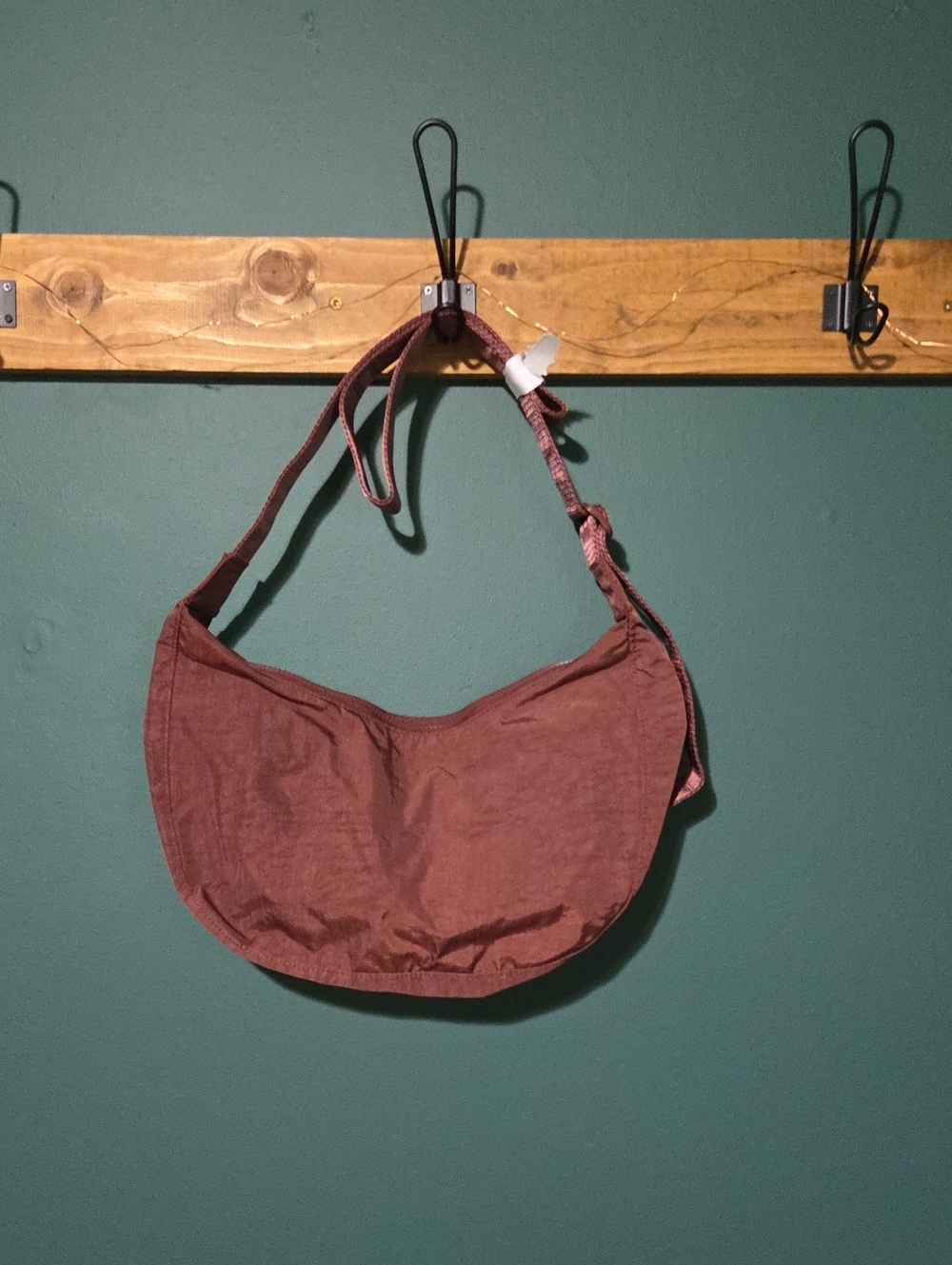 NWT Baggu Medium Nylon Crescent - Mahogany